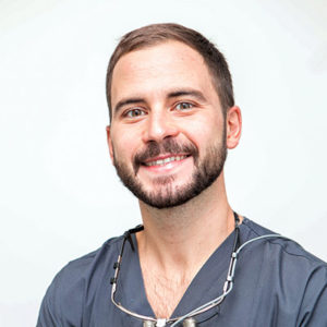 Dr. Pablo Martínn Clínica Dental Elena Fatás